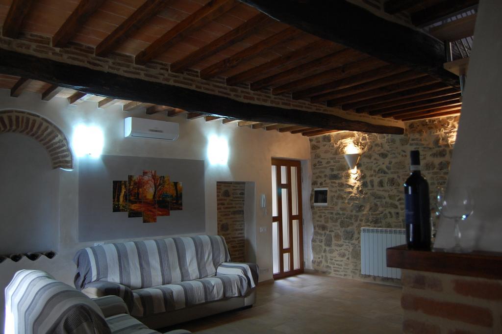 Emily House Hotel Montecerboli Buitenkant foto