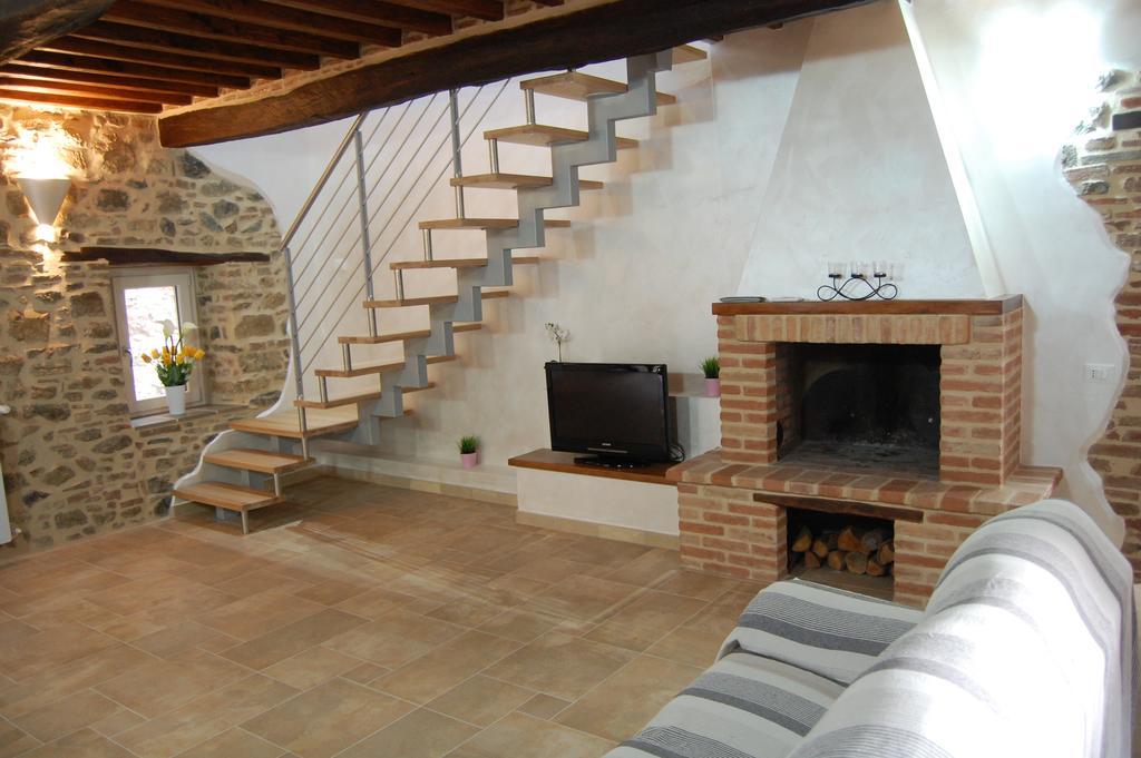Emily House Hotel Montecerboli Buitenkant foto