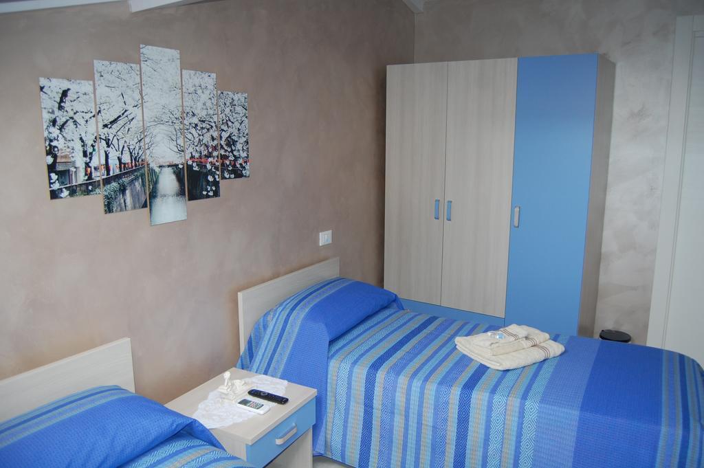 Emily House Hotel Montecerboli Buitenkant foto